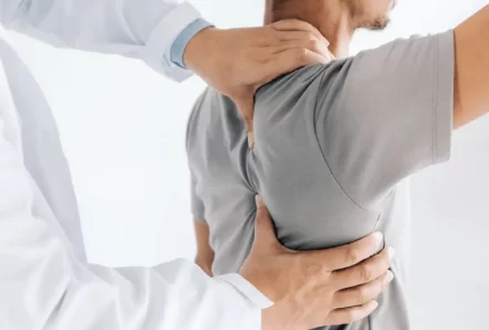 Frozen Shoulder: Risk Factors, Diagnosis, and Treatments